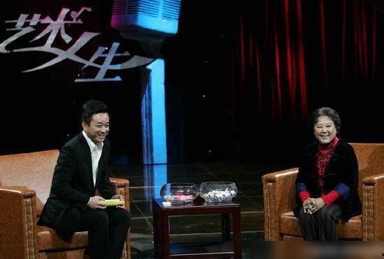 娱乐吃瓜综艺节目组,揭秘娱乐吃瓜背后的精彩故事